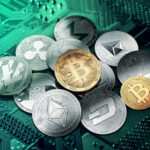 Different cryptocurrencies in a circle with a golden bitcoin in