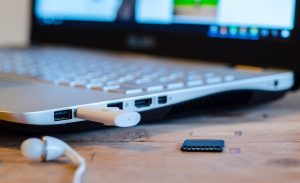 4 façons de récupérer des fichiers endommagés à partir d'une clé USB