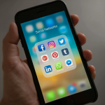 Comment les réseaux sociaux transforment notre vision du succès et de la chance