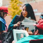 Les jeunes et l'engagement politique : une génération en mouvement