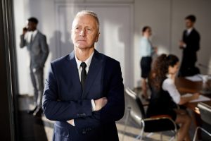 COMMENT LES CRÉATEURS DE CONTENU REDÉFINISSENT LE PERSONAL BRANDING ET LA MONÉTISATION DANS L’ÈRE NUMÉRIQUE