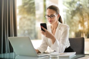 Centraliser sa communication digitale sans multiplier les canaux